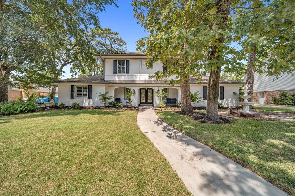 602 Cypresswood Drive, Spring, TX 77388