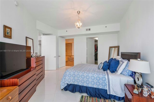 15811 Collins Ave 607, Sunny Isles Beach, FL 33160