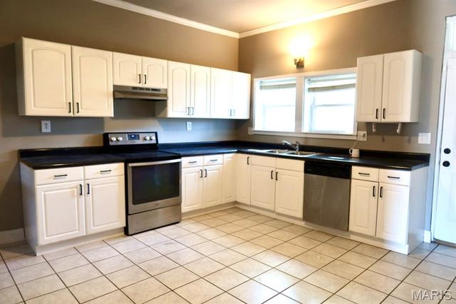 7614 Pennsylvania Avenue, St Louis, MO 63111