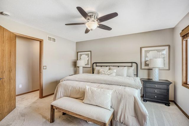 3183 Copper Oaks Place, Woodbury, MN 55125