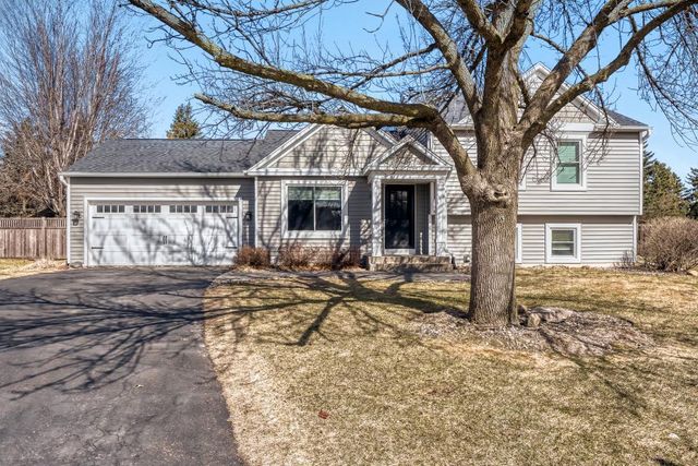 3183 Copper Oaks Place, Woodbury, MN 55125
