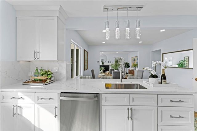 6032 Mauritania Ave, Oakland, CA 94605