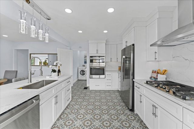 6032 Mauritania Ave, Oakland, CA 94605