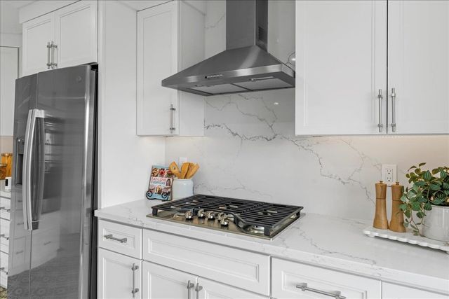 6032 Mauritania Ave, Oakland, CA 94605