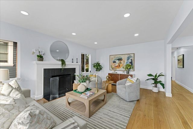 6032 Mauritania Ave, Oakland, CA 94605