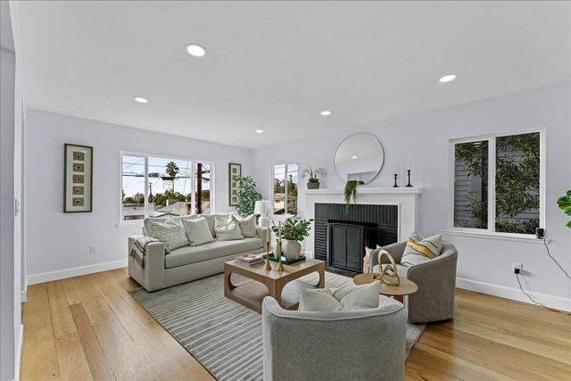 6032 Mauritania Ave, Oakland, CA 94605