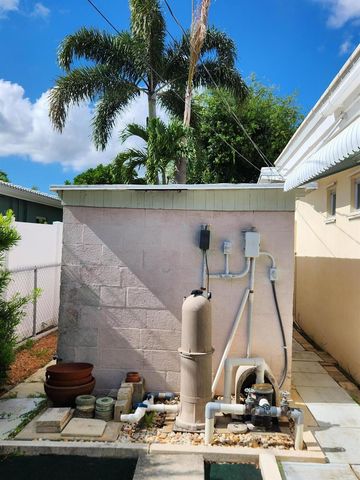 111 SE 7th Street, Pompano Beach, FL 33060