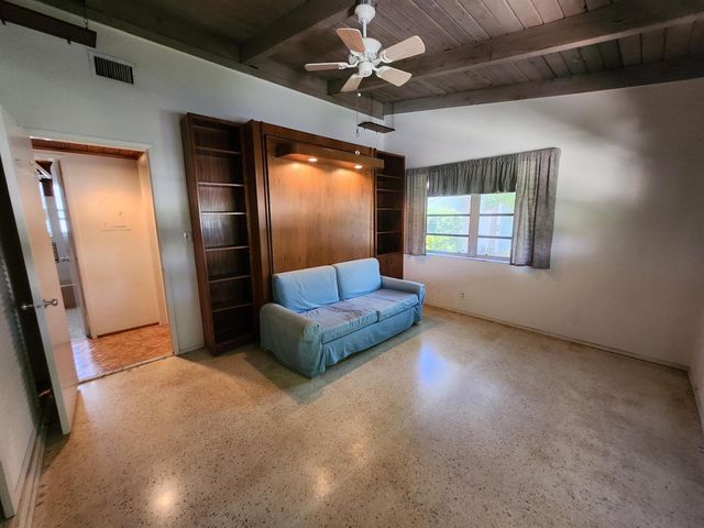 111 SE 7th Street, Pompano Beach, FL 33060