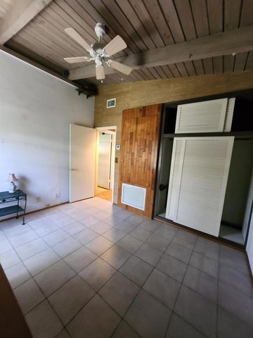 111 SE 7th Street, Pompano Beach, FL 33060