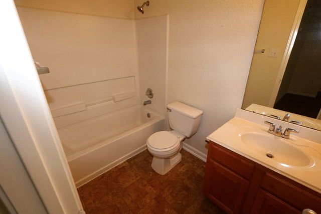 15611 Leeds Lane, Houston, TX 77083