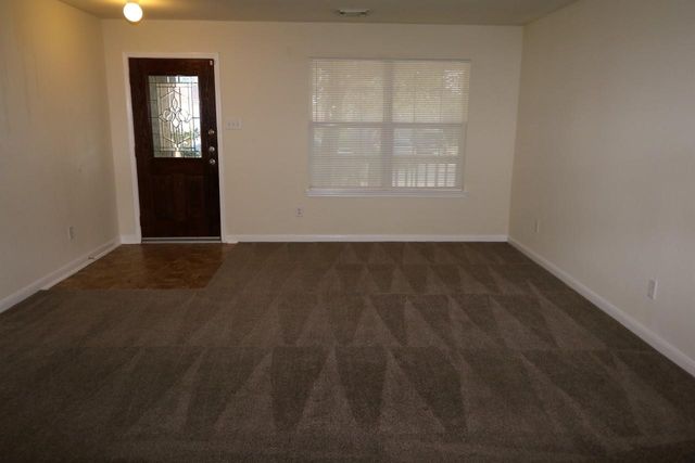 15611 Leeds Lane, Houston, TX 77083