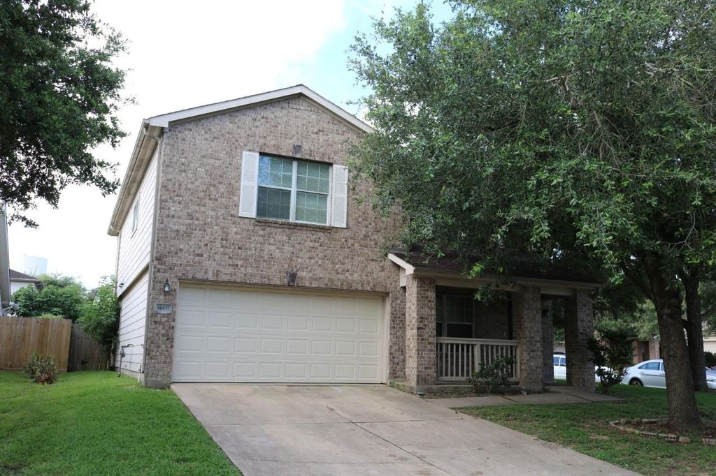 15611 Leeds Lane, Houston, TX 77083