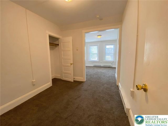 429 East 4th Street 2nd Floor, Bethlehem City, PA 18015