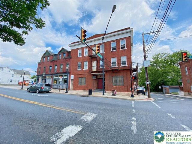 429 East 4th Street 2nd Floor, Bethlehem City, PA 18015