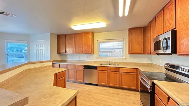 206 Bright Trail, San Antonio, TX 78253