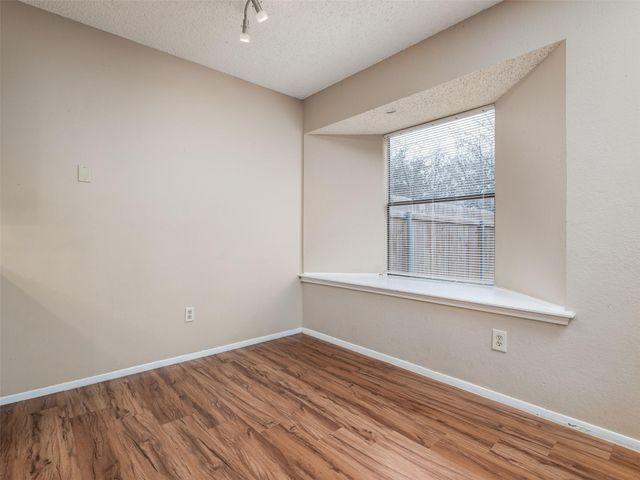 706 Rollingway DR B, Round Rock, TX 78681