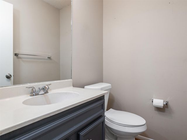 706 Rollingway DR B, Round Rock, TX 78681