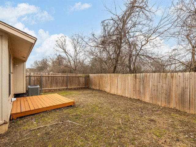 706 Rollingway DR B, Round Rock, TX 78681