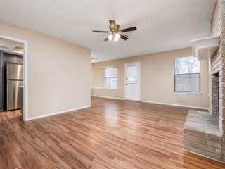 706 Rollingway DR B, Round Rock, TX 78681