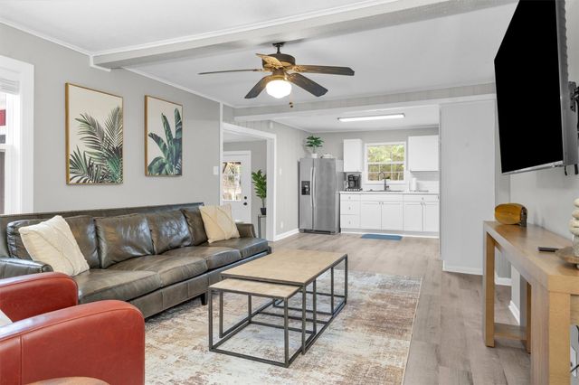 1607 E Pine Lake Circle, Conroe, TX 77316
