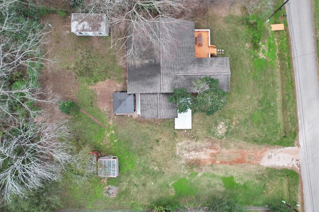 1607 E Pine Lake Circle, Conroe, TX 77316