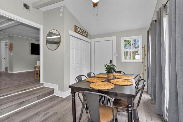 1607 E Pine Lake Circle, Conroe, TX 77316