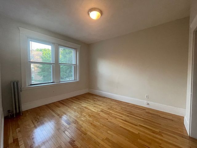 164 Strathmore Rd 12, Boston, MA 02135