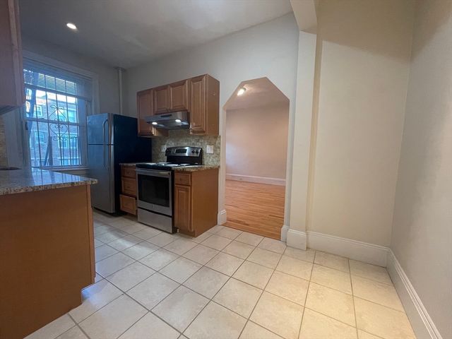 164 Strathmore Rd 12, Boston, MA 02135