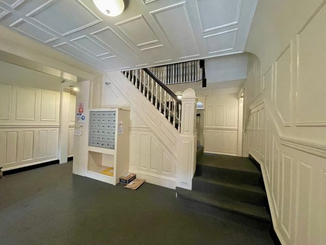 164 Strathmore Rd 12, Boston, MA 02135