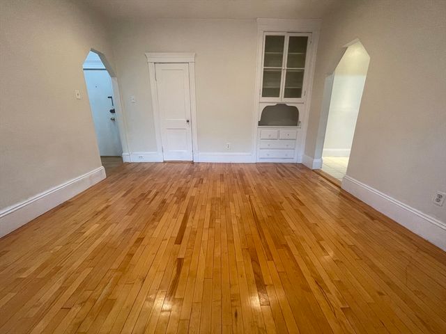 164 Strathmore Rd 12, Boston, MA 02135
