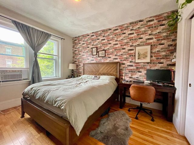 164 Strathmore Rd 12, Boston, MA 02135