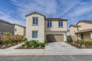 1183 Ponderosa Way W, Madera, CA 93636