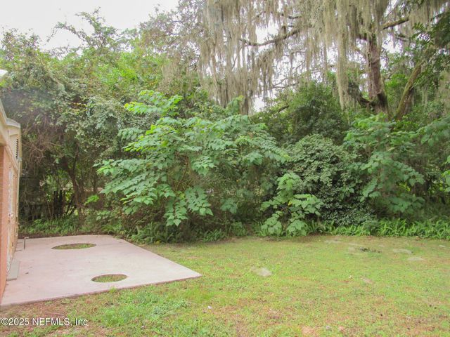 1924 LEONID Road, Jacksonville, FL 32218