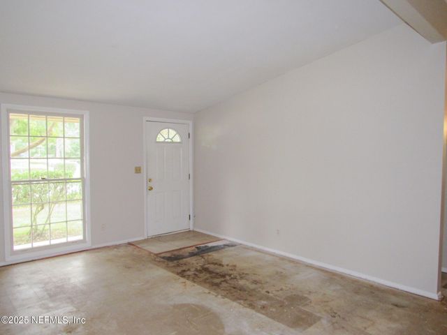 1924 LEONID Road, Jacksonville, FL 32218