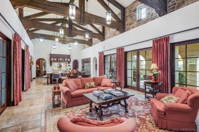 18669 Via Catania, Rancho Santa Fe, CA 92091