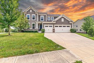 14933 W Black Wolf Run Drive, Carmel, IN 46033