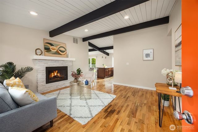 22709 SE 16th Street, Sammamish, WA 98075