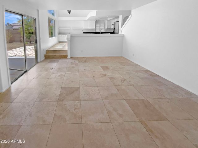 10933 W VISTA Avenue, Glendale, AZ 85307