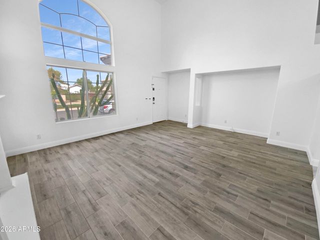 10933 W VISTA Avenue, Glendale, AZ 85307