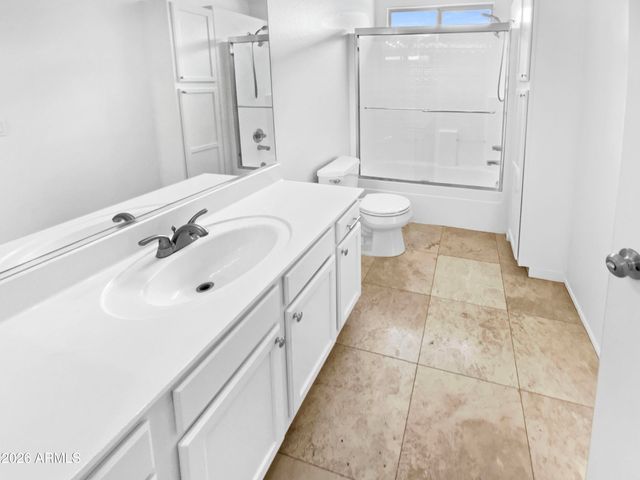 10933 W VISTA Avenue, Glendale, AZ 85307