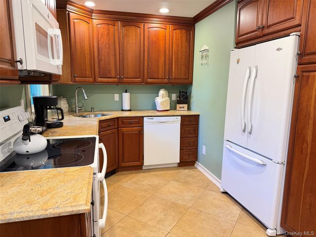 304 Dare Road, Selden, NY 11784