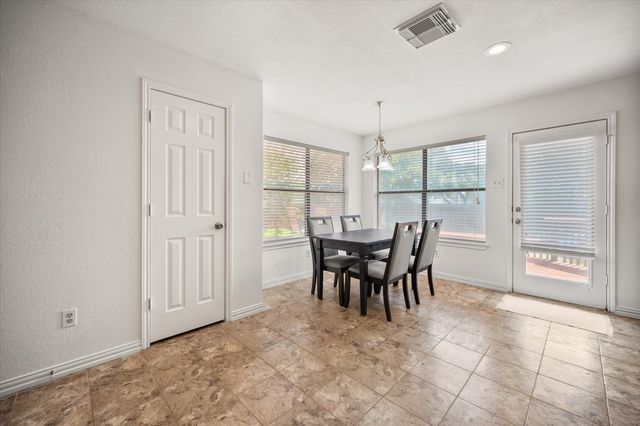 5603 Farris Drive, Arlington, TX 76017