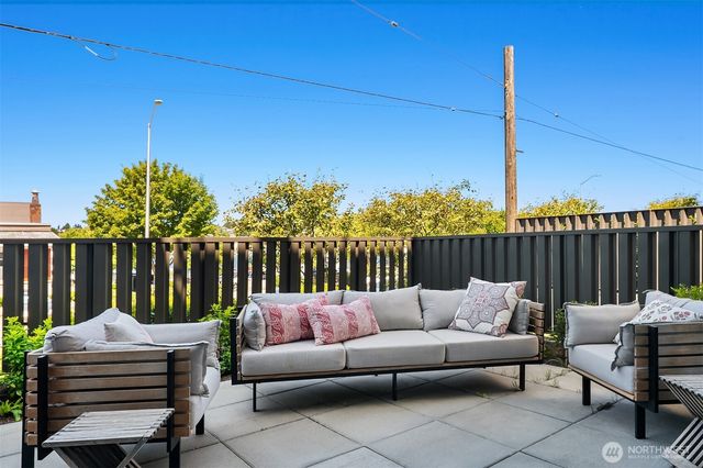 2804 Fairview Avenue E, Seattle, WA 98102