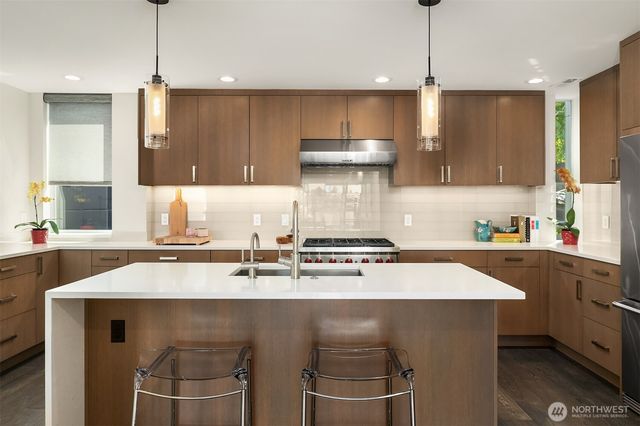 2804 Fairview Avenue E, Seattle, WA 98102