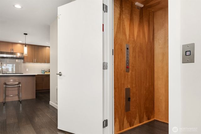 2804 Fairview Avenue E, Seattle, WA 98102