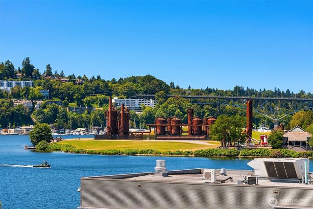 2804 Fairview Avenue E, Seattle, WA 98102