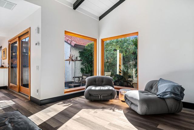 2262 S Linden Way B, Palm Springs, CA 92264