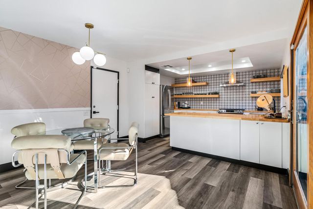 2262 S Linden Way B, Palm Springs, CA 92264