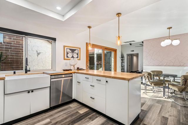 2262 S Linden Way B, Palm Springs, CA 92264