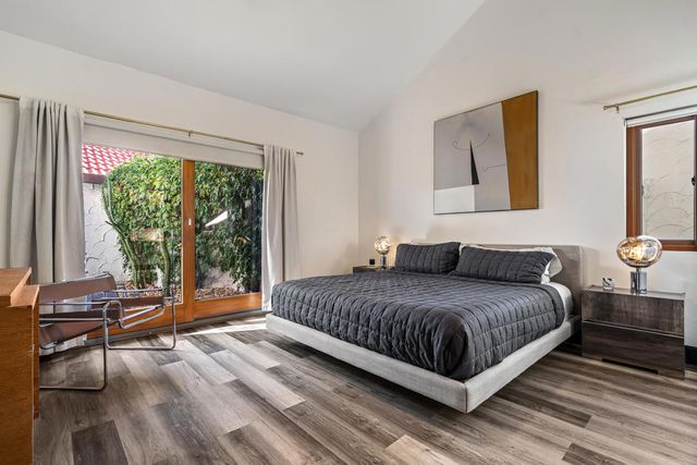 2262 S Linden Way B, Palm Springs, CA 92264